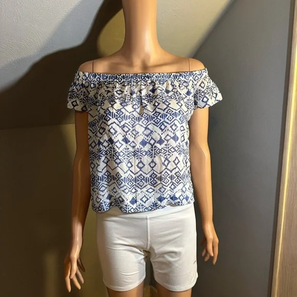 Cloth & Stone Blue White Tencel Off Shoulder Ruffle Sleeve Top Size Small - Picture 2 of 3